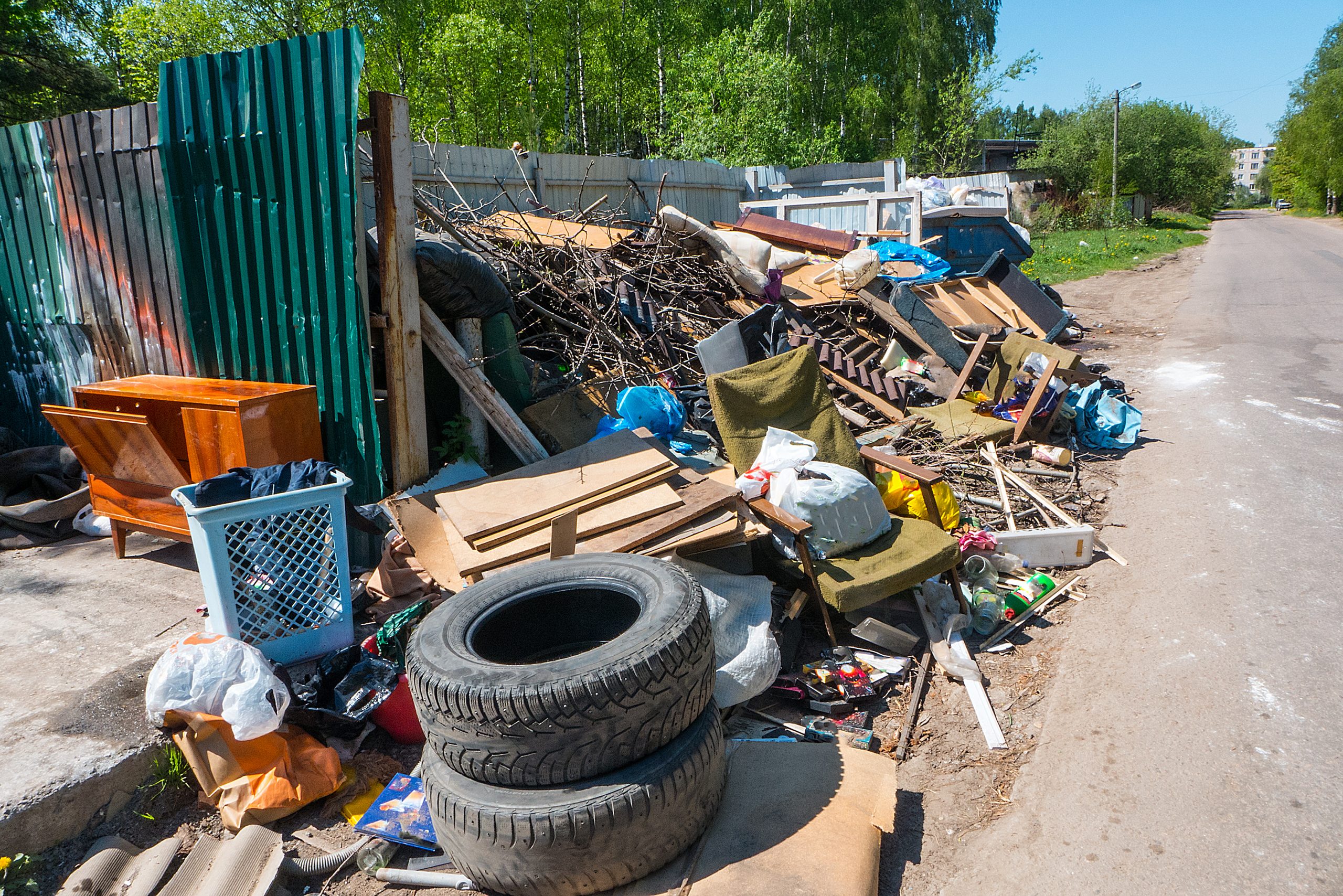 Metal,Container,For,Household,Waste residential-junk-removal
